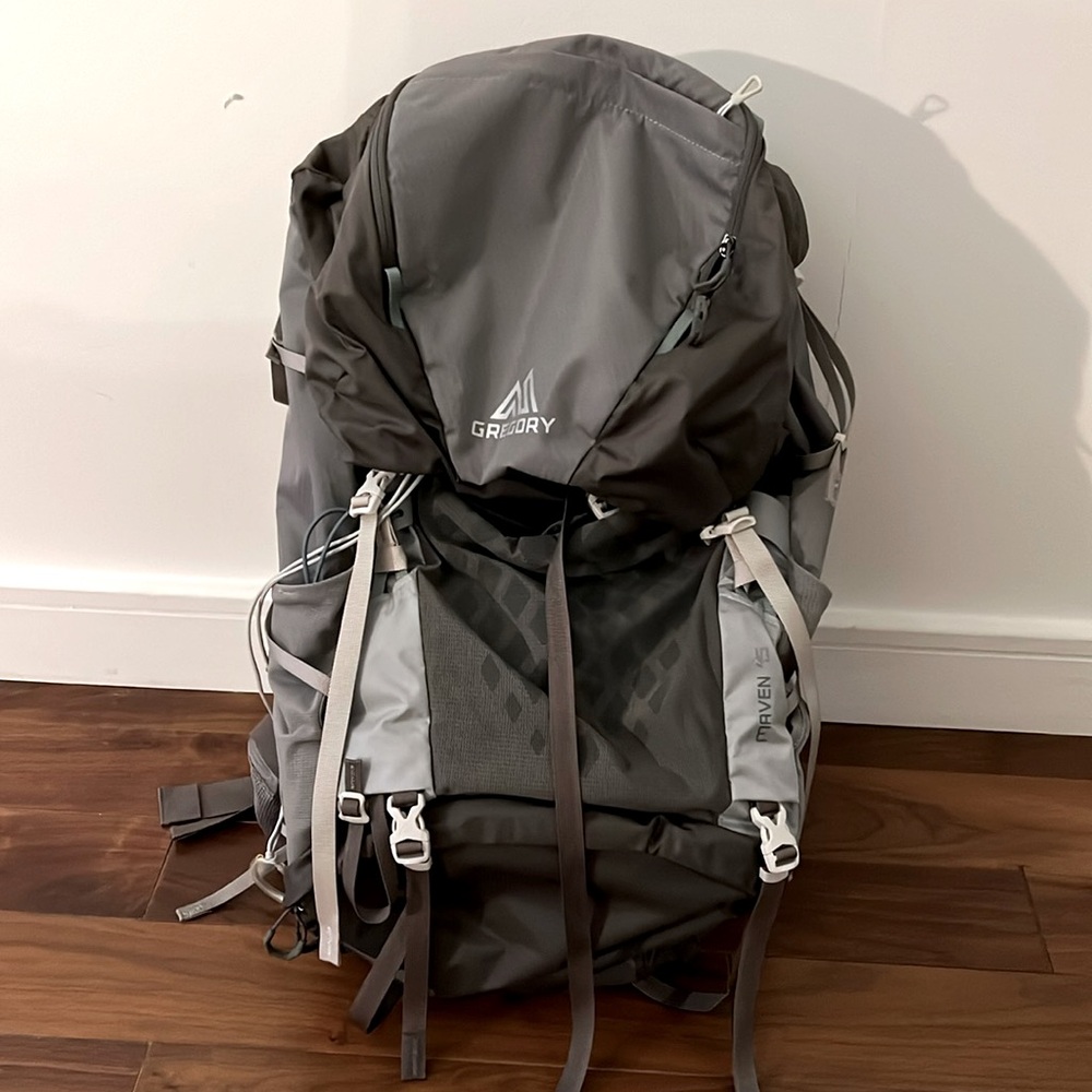 Gregory • NEW • Maven 45L • Women’s Backpack • Size S/M • Helium Grey